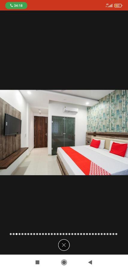 Hotel Almond Zirakpur Екстер'єр фото