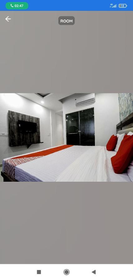 Hotel Almond Zirakpur Екстер'єр фото