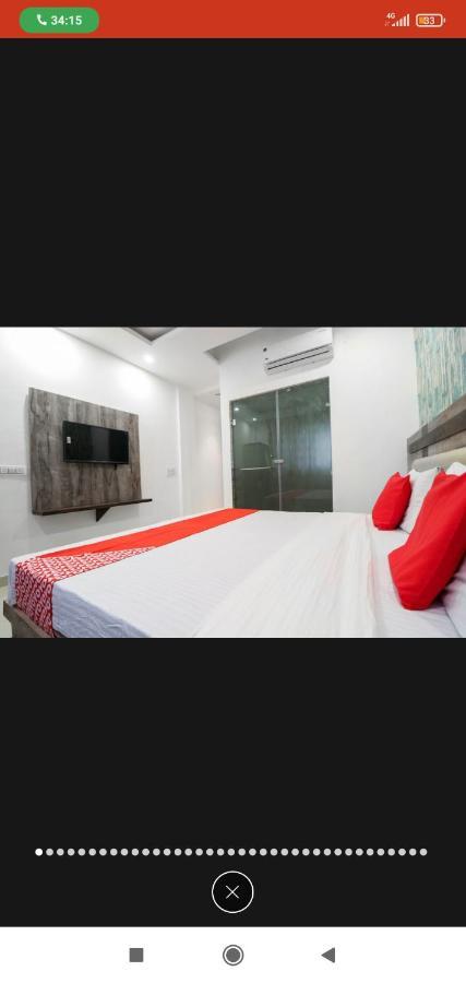 Hotel Almond Zirakpur Екстер'єр фото