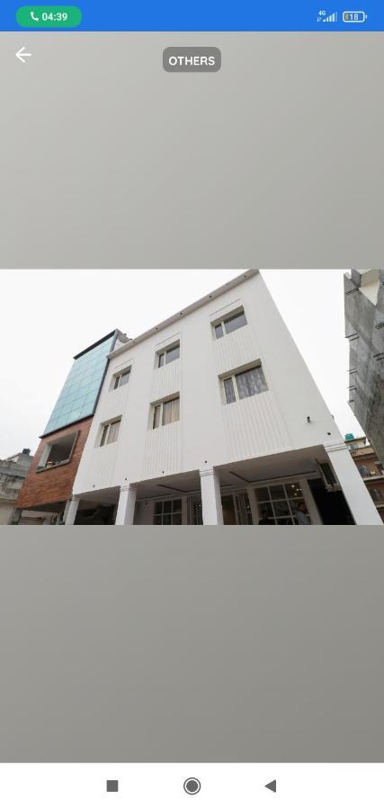 Hotel Almond Zirakpur Екстер'єр фото