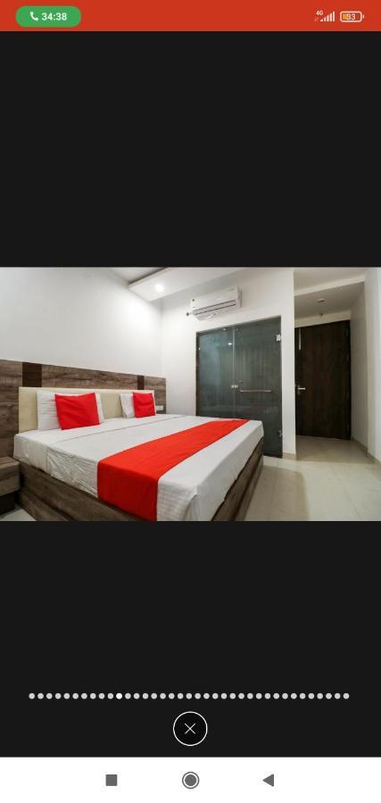 Hotel Almond Zirakpur Екстер'єр фото